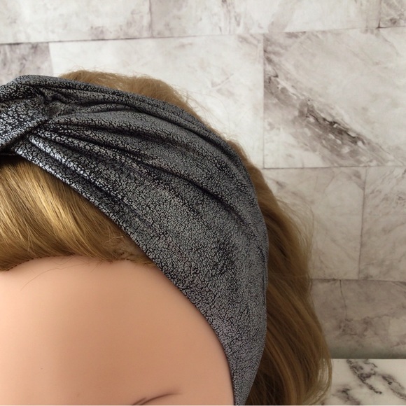 Twisted faux leather fabric, crackle fabric turban headband. - Picture 3 of 7